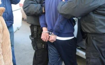 Ofiţer al Inspectoratului General pentru Imigrări, arestat preventiv pentru 29 de zile pentru aproape toate falsurile posibile
