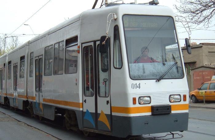 Accident în Drumul Tabarei: Circulaţia tramvaielor pe Bulevardul Timişoara, blocată timp de o oră