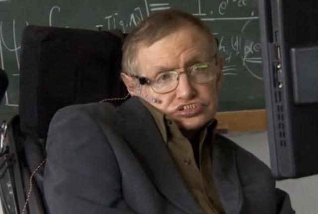 Stephen Hawking ironizează &quot;facerea lumii&quot; : &quot;Cu ce se ocupa Dumnezeu înainte de creaţia divină?&quot; (VIDEO)