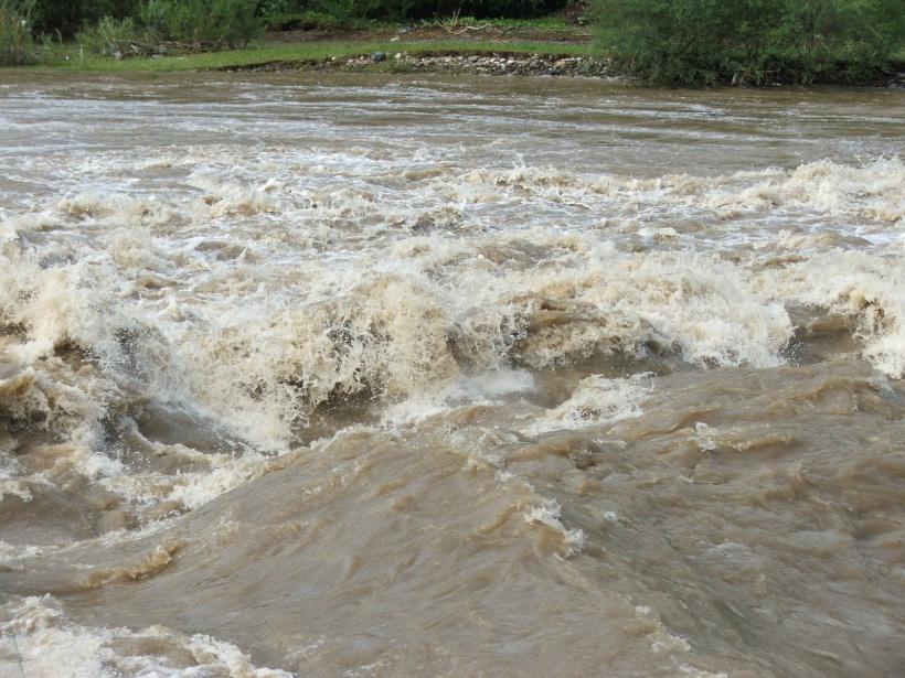 Hidrologii au emis avertizare de COD PORTOCALIU de inundaţii pe Dunăre