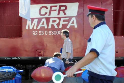 Cine participă la privatizarea CFR Marfă? Vezi primele oferte