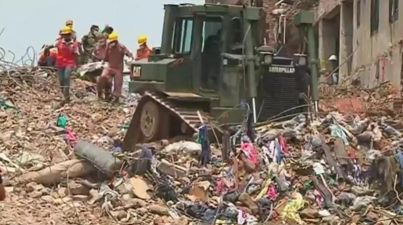 Bilanţul celui mai grav accident industrial din Bangladesh a atins 1.000 de morţi (VIDEO)