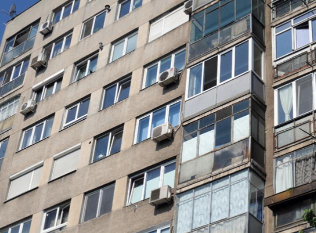 Aparatele de aer condiţionat ar putea dispărea de pe faţadele clădirilor. Ce prevede noul proiect al Primăriei Capitalei