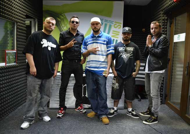 B.U.G. Mafia a cântat live la Radio Zu (VIDEO)