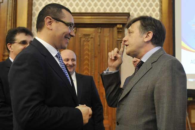 Ponta şi Antonescu, întâlnire de urgenţă la Palatul Victoria. Premierul: &quot;Nu am decis nimic!&quot;