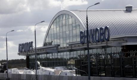 Un avion a luat foc la aterizare, pe Aeroportul Vnukovo din Moscova