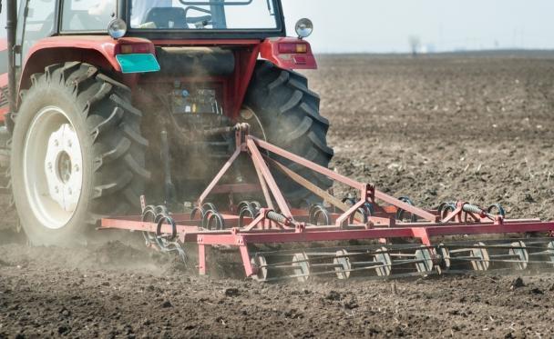 Din 2014, fermierii care arendează terenurile vor primi subvenţii cu 20% mai mari