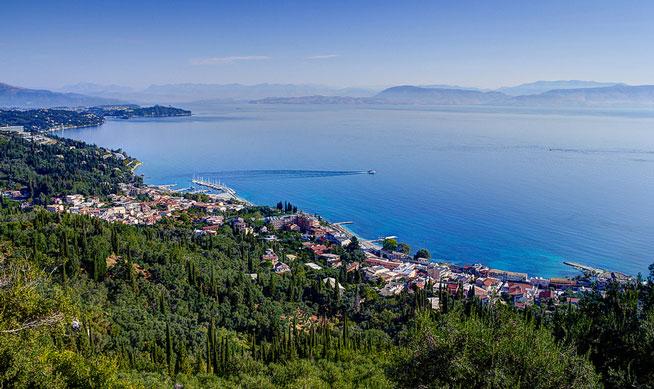Benitses, vacanţa ideală în Corfu