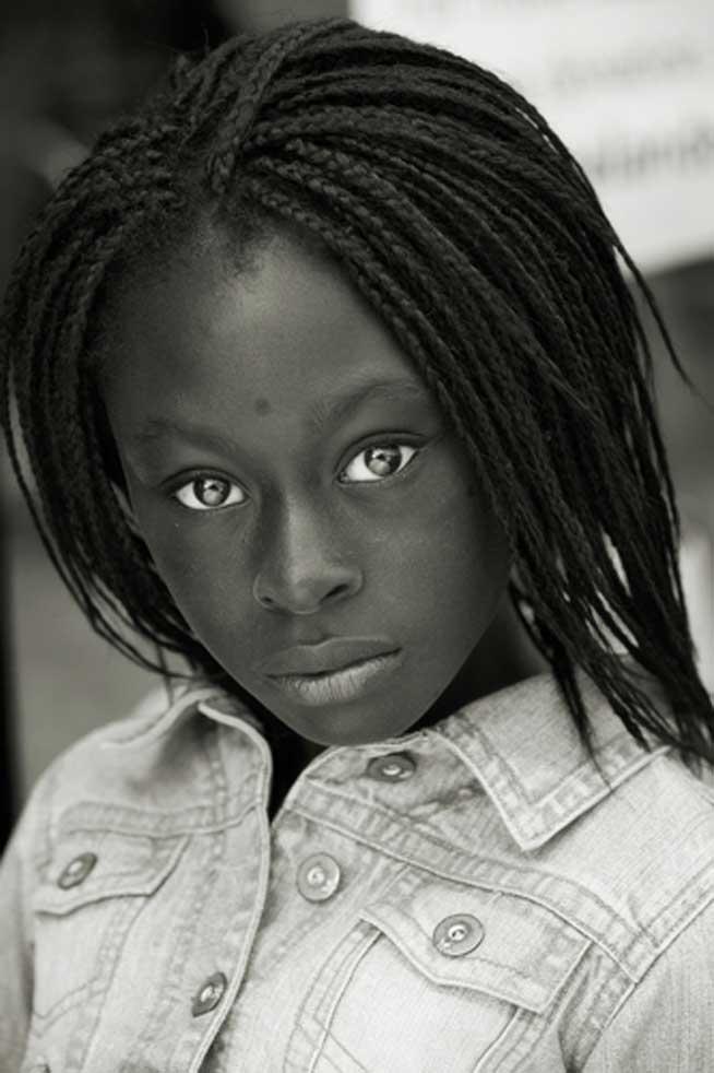 "Lumea este plină de frumuseţe, dar numai pentru cei care au ochi să o vadă!" 18453271