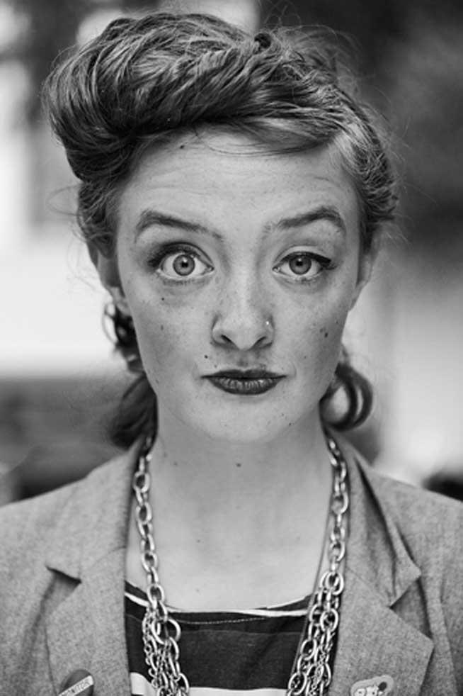 "Lumea este plină de frumuseţe, dar numai pentru cei care au ochi să o vadă!" 18453274