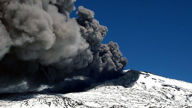COD ROŞU în Chile din cauza vulcanului Copahue. Mii de persoane au fost evacuate (VIDEO)