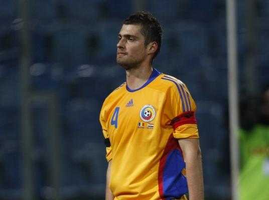 Gabi Tamaş a primit interdicţia de a părăsi ţara timp de 30 de zile. Fotbalistul, exclus din lot de Piţurcă