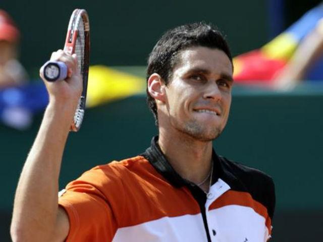 Victor Hănescu a fost eliminat în turul trei la Roland Garros