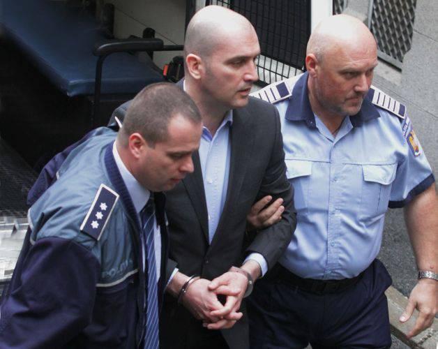 Cum motivează instanţa măsura arestării lui Sorin Alexandrescu, şeful Antena Group