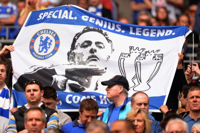 Este oficial: Mourinho a semnat cu Chelsea pe patru ani