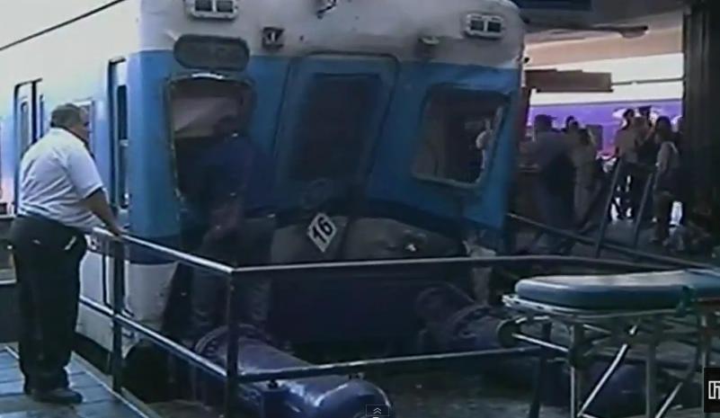 Tragedie în Argentina. Un tren de călători s-a ciocnit cu o altă garnitură care staţiona în apropiere de Buenos Aires