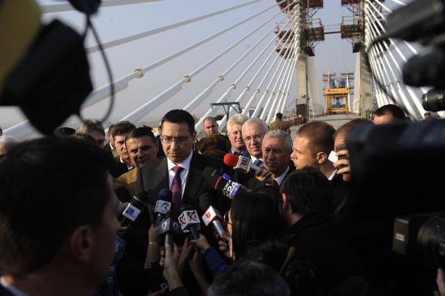Podul Calafat-Vidin, inaugurat în prezenţa lui Ponta şi a comisarului european Johannes Hahn. Care sunt taxele de traversare