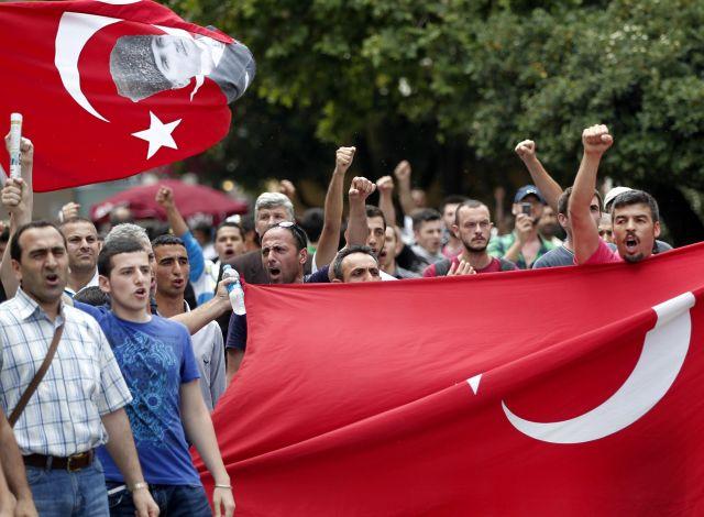 Guvernul turc consideră &quot;ilegală&quot; greva generală şi ameninţă că orice manifestaţie va fi reprimată