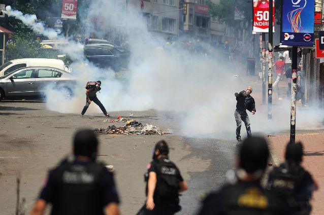 Majoritatea turcilor sunt împotriva distrugerii Parcului Gezi şi consideră că guvernul are tendinţe autoritare (SONDAJ)