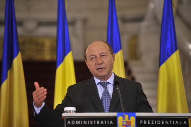 Traian Băsescu: &quot;Referedumul meu va fi organizat înaintea celui pentru revizuirea Constituţiei&quot; 