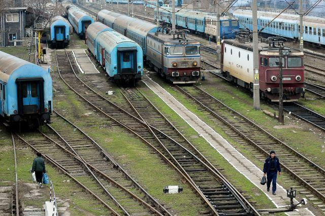 Compania Transferoviar s-a retras din competiţia pentru privatizarea CFR Marfă şi contestă procedura