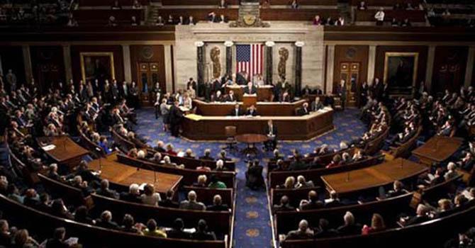 Moment istoric în SUA: Legea imigraţiei, adoptată de Senatul american