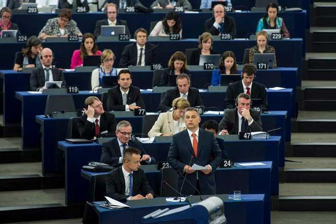 Viktor Orban, în Parlamentul European: “Nu voi accepta să îmi transformaţi ţara într-o colonie”!