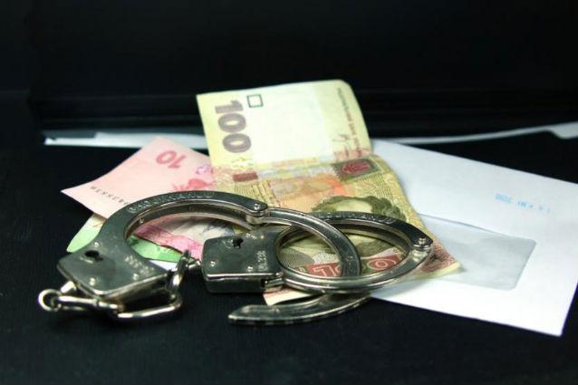 Un nou scandal la Bacalaureat. Un inspector şcolar din Sibiu ar fi luat o şpagă de 500 de euro