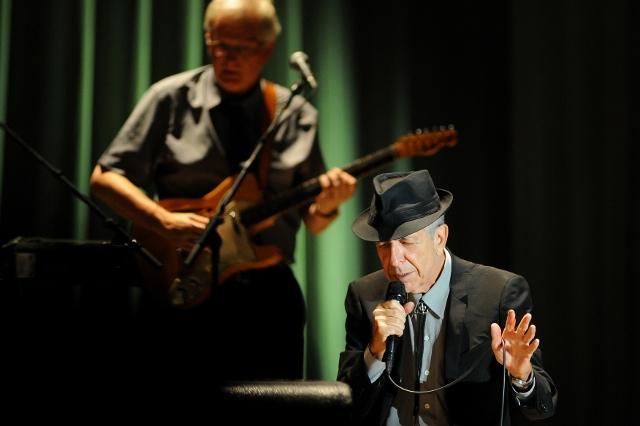  Sărbătorile iudaice modifică turneul Leonard Cohen