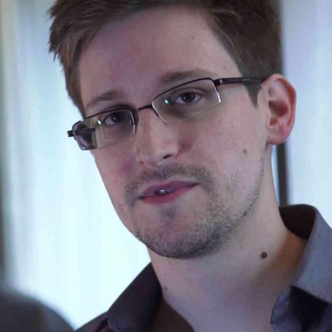 Snowden acuză din nou: &quot;Europenii sunt mână în mână cu NSA&quot;! (Der Spiegel)