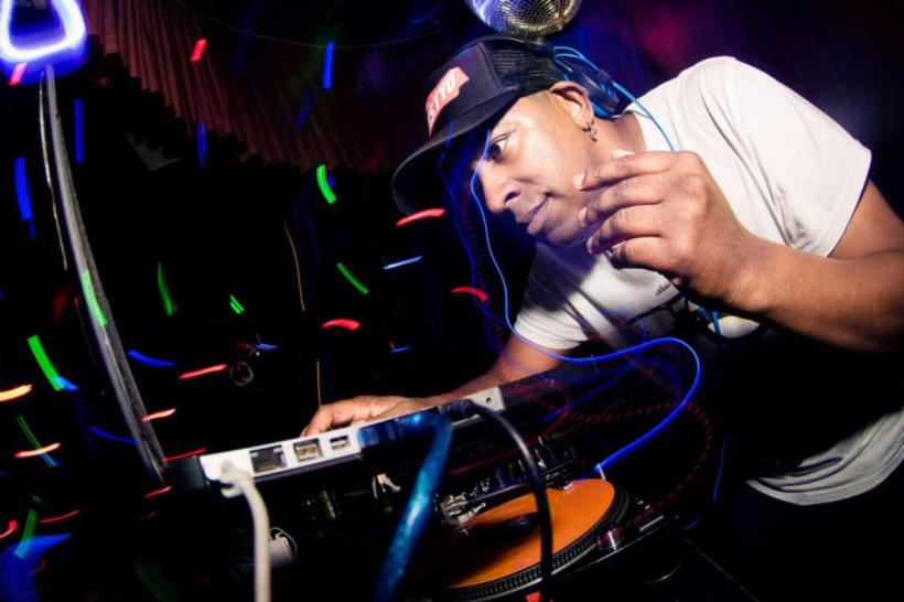 Celebrul DJ Marky, 'tăticul' D&amp;B din Brazilia, la Arena UKF Summer Reunion 