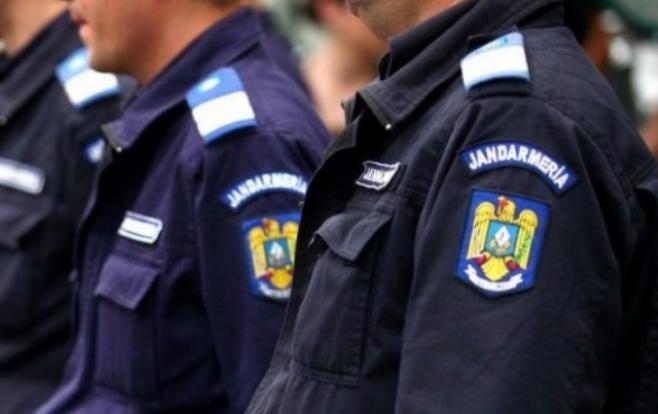 General al Jandarmeriei, acuzat de luare de mită: Le cerea bani subordonaţilor pentru a-i menţine în funcţii 