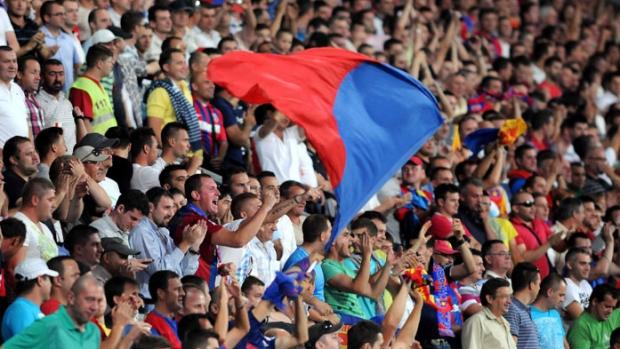 Steaua pune în vânzare abonamentele pentru sezonul 2013/2014. Care sunt preţurile legitimaţiilor