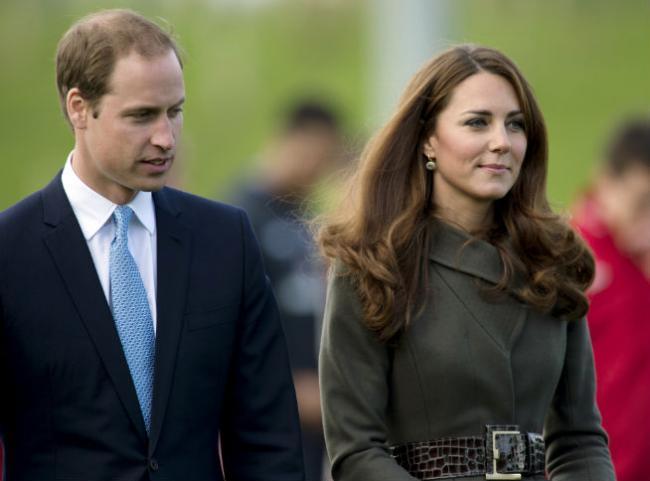  Kate Middleton, gata să nască. Prinţul-pilot William a părasit baza militară pentru a fi alături de soţia sa