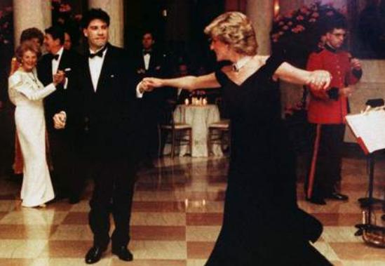 Imagini NEMAIVĂZUTE cu prinţesa Diana, alături de Ronald Reagan, Clint Eastwood sau John Travolta (VIDEO)