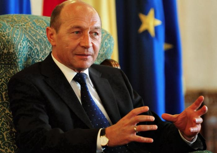 Băsescu: România va acorda Republicii Moldova 100 de milioane de euro pentru proiecte concrete