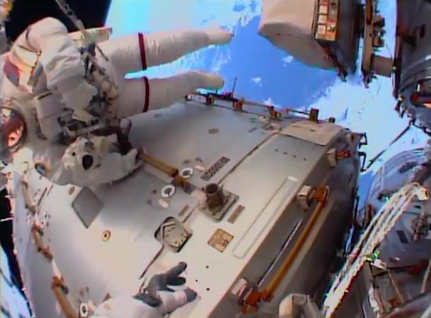 NASA: &quot;Nu avem încă o explicaţie!&quot; Ce s-a întâmplat cu un astronaut de pe ISS în timpul unei operaţiuni în spaţiu. VIDEO SPECTACULOS 