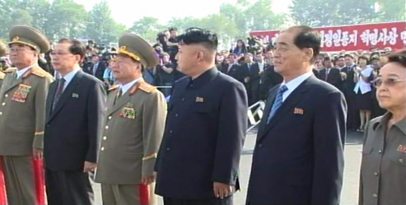 Pentru lider si partid! Paradă militară în Coreea de Nord