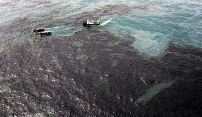 O MAREE URIAŞĂ de petrol se deplasează spre celebra staţiune Samet, din Thailanda. Plajele şi recifii de corali, ÎN PERICOL