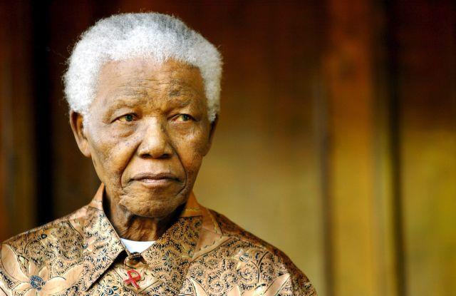 Starea lui Nelson Mandela continuă să se îmbunătăţească, dar rămâne critică