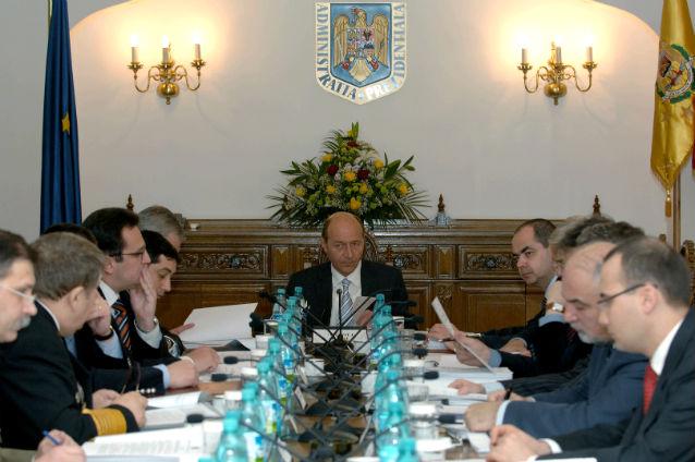 Preşedintele Băsescu a decis convocarea de urgenţă a CSAT, vineri, de la ora 11,00
