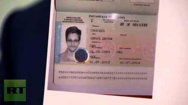 Snowden a părăsit aeroportul Şeremetievo din Moscova. A primit azil temporar în Rusia!