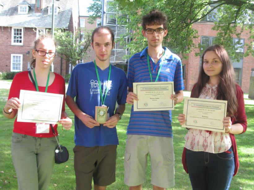 Elevii români, medaliaţi la Olimpiada Internaţională de Lingvistică