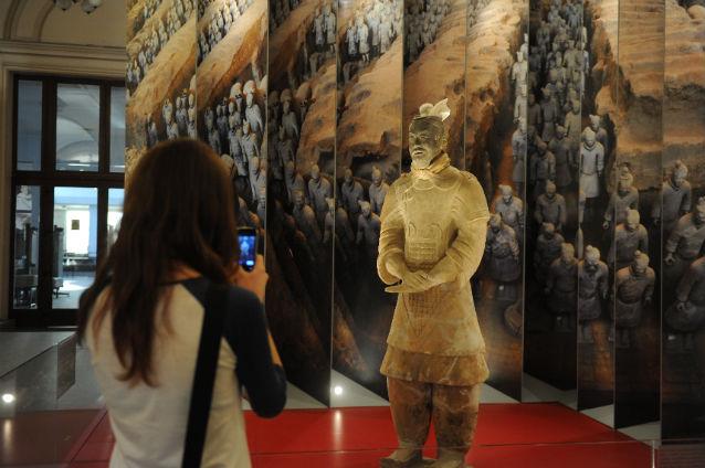 Peste 50.000 de vizitatori la expoziţia Comorile Chinei, de  la Muzeul Naţional de Istorie a României