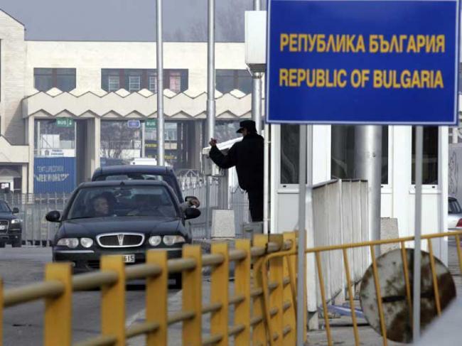 MAE: Asigurări antifurt pentru cei care merg cu maşina în Bulgaria