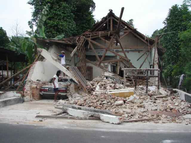 Cutremur cu magnitudinea 6,3 în Indonezia