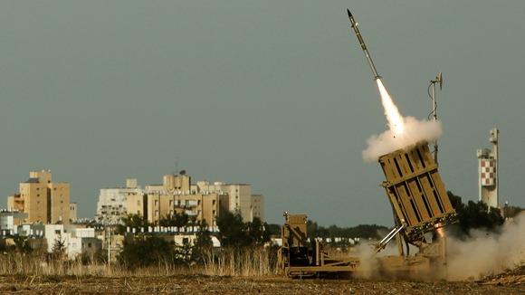 O rachetă lansată din Sinai, în Egipt, spre oraşul Eilat, sudul Israelului, a fost distrusă în zbor