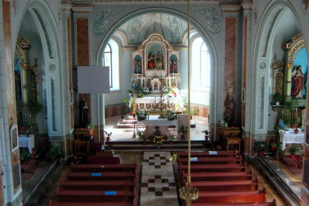 România, implorată să restituie bisericile confiscate de comunişti (National Catholic Register)