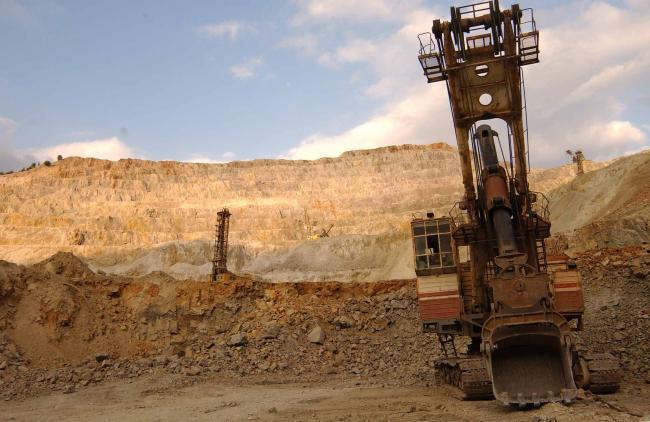 Exploatarea minereurilor din perimetrul Roşia Montană ar urma să înceapă în noiembrie 2016