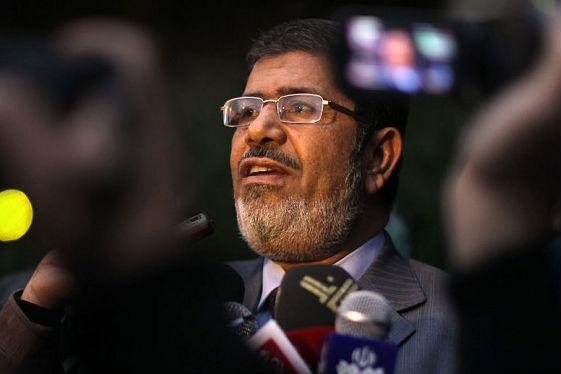 Mohamed Morsi, acuzat de &quot;complicitate la crime şi acte de tortură&quot; 